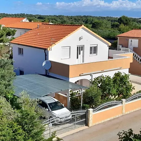 Ivo I Kata 아파트 비르