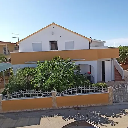 Ivo I Kata Apartment *