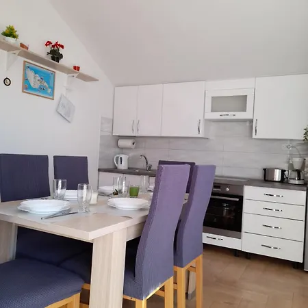 Ivo I Kata Apartament Vir