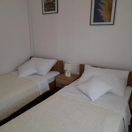 Ivo I Kata Apartment *